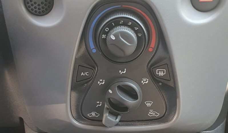 PEUGEOT 108 pieno